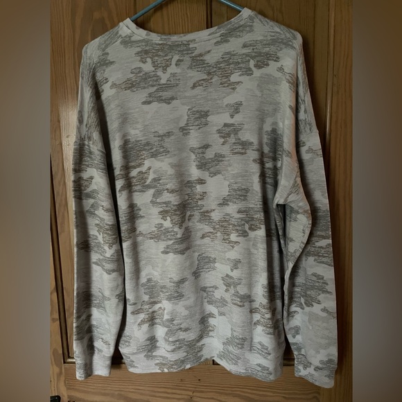 ATHLETA Pure Luxe Gray Camo Printed Sweatshirt, Size M - Picture 3 of 5